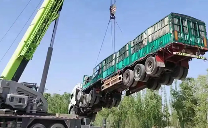 建平道路脱困救援案例